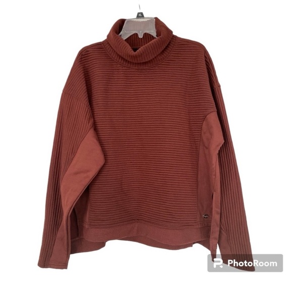 Tahari Tops - Tahari Sport Ribbed Turtleneck Sweatshirt w/Side Slits, reddish brown Size M